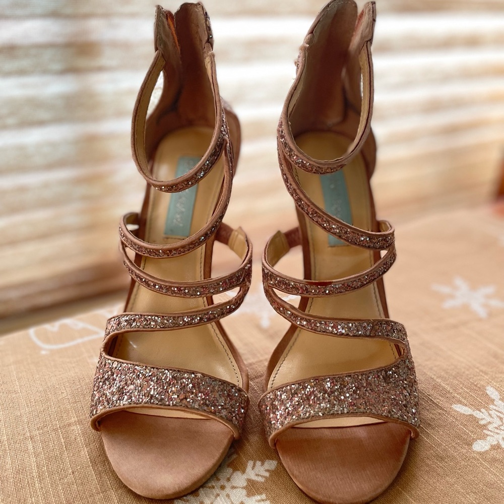 Strappy glitter heel 6.5
